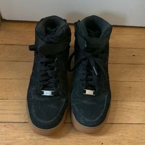 Women’s Size 8 Hi-Top Air Force 1’s